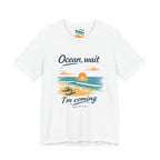 Ocean, Wait I’m Coming Beach Graphic T-Shirt MARE QUI CLUB