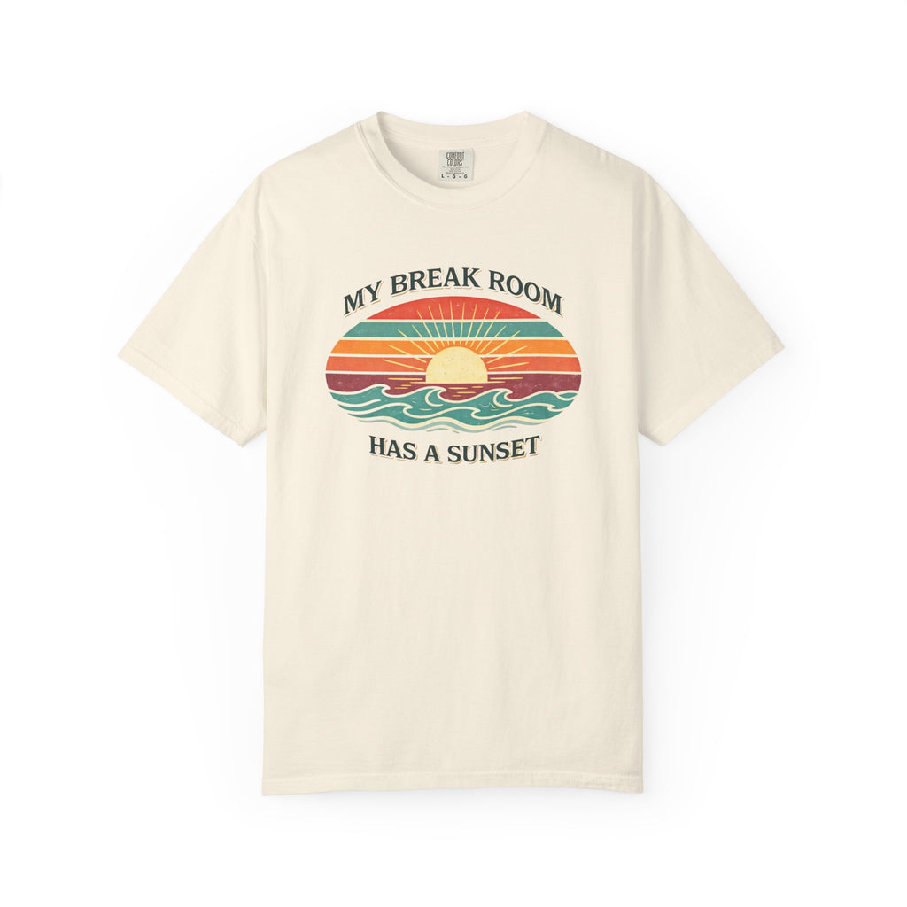 MY BREAK ROOM HAS A SUNSET T-SHIRT | VINTAGE - MARE QUI CLUB