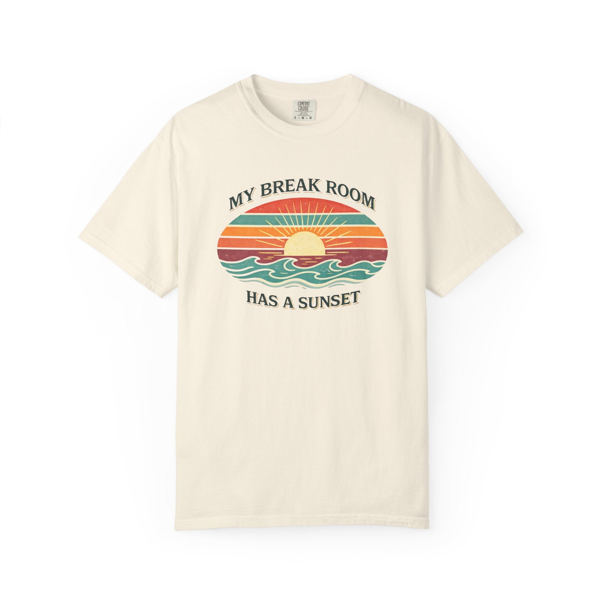 MY BREAK ROOM HAS A SUNSET T-SHIRT | VINTAGE - MARE QUI CLUB