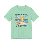 Ocean, Wait I’m Coming Vintage Beach Graphic T-Shirt MARE QUI CLUB