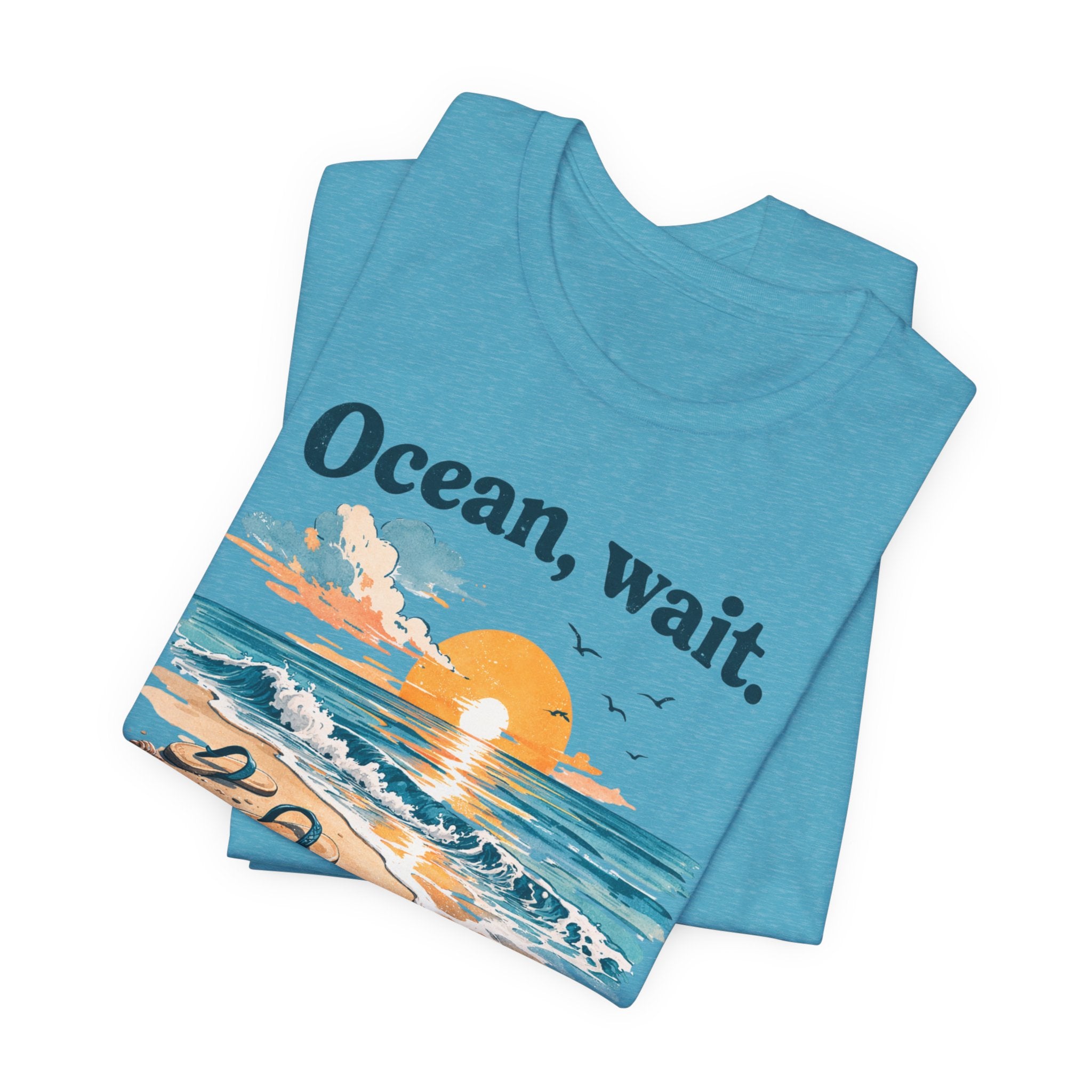 Ocean, Wait I’m Coming Vintage Beach Graphic T-Shirt MARE QUI CLUB